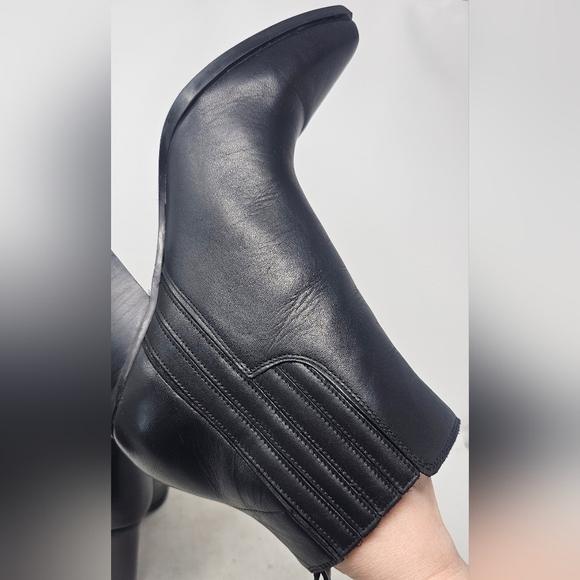 Marc Fisher Women's Oshay Black Pointed Block Leather Ankle Boots Size 9.5 - Picture 6 of 15